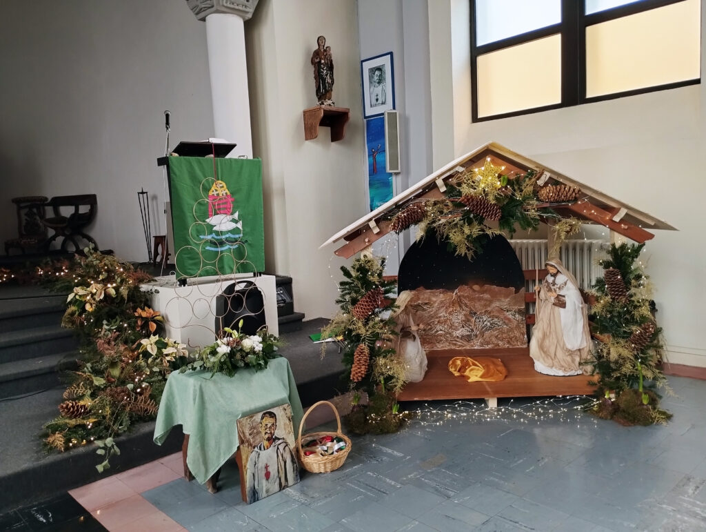 Crèche dans la chapelle du lycée Saint Jan à Limoges