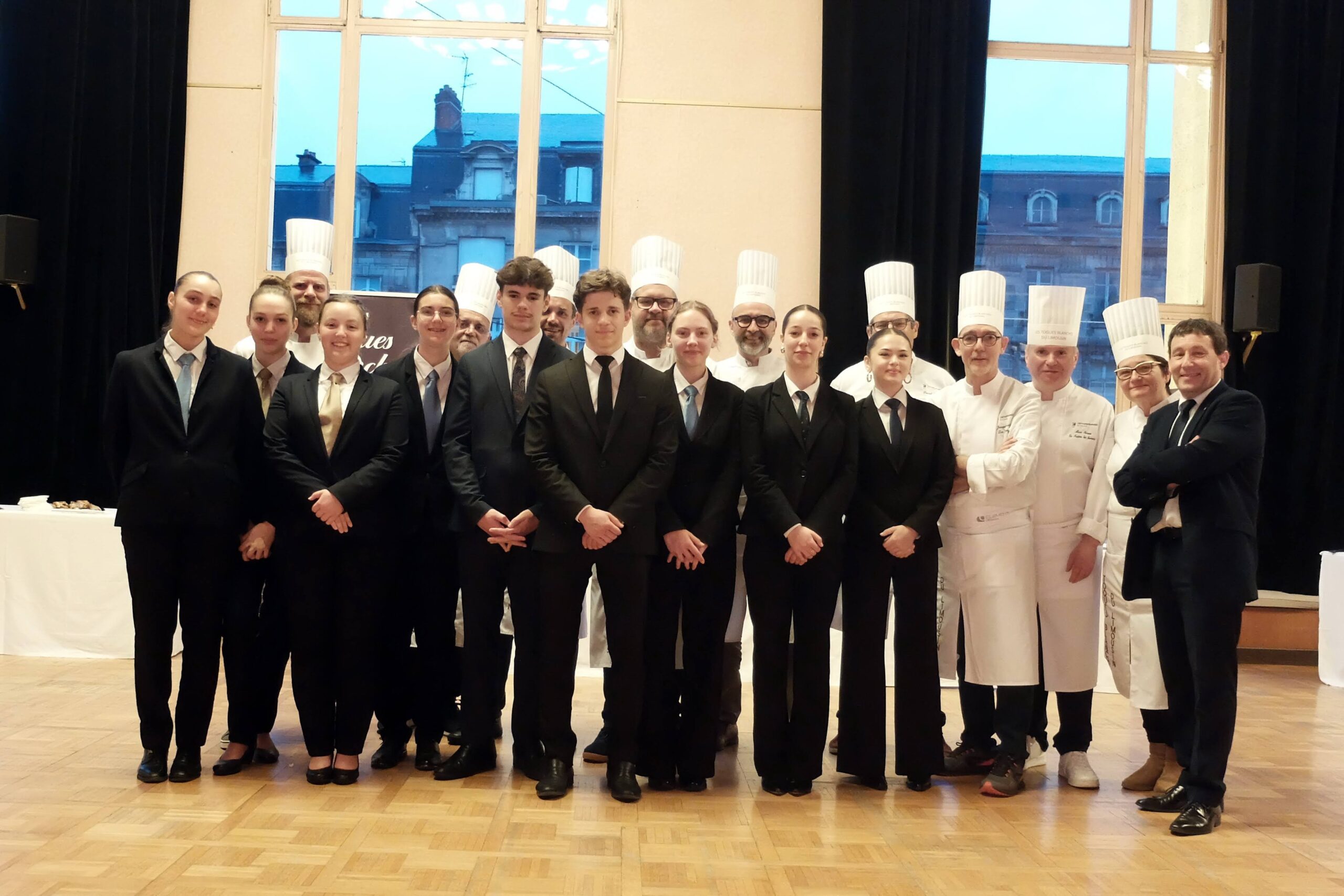 soiree-caritative-diocese-eleves-lycee-saint-jean