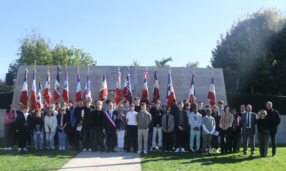 cap-fleuriste-hommage-fusilles-mont-valerien