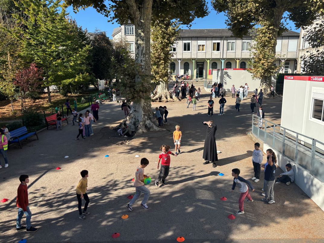 apres-midi-partage-toussaint-ecole-jeanne-darc