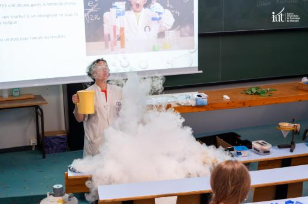 sortie-scientifique-iut-4eme-college-ja